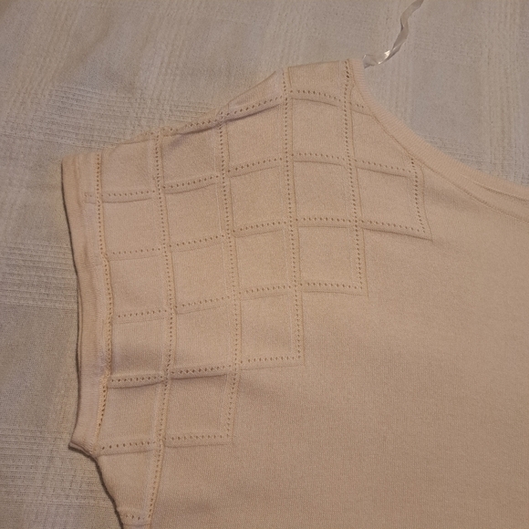 Dressbarn Roz & Ali women's size XL Cream with lace accent knit shirt, New - Picture 4 of 5